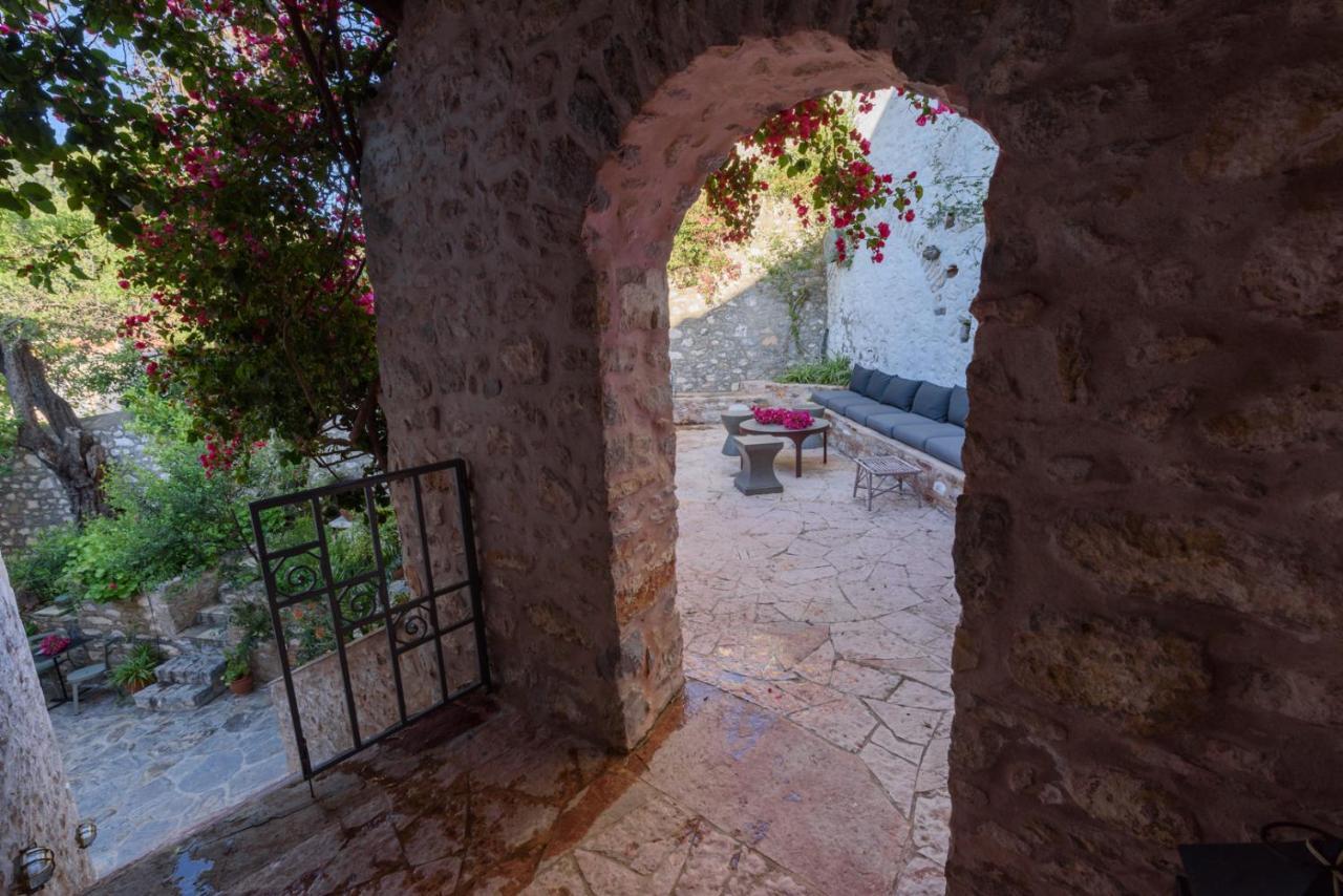 Vita Real Estate Hydra  Bagian luar foto