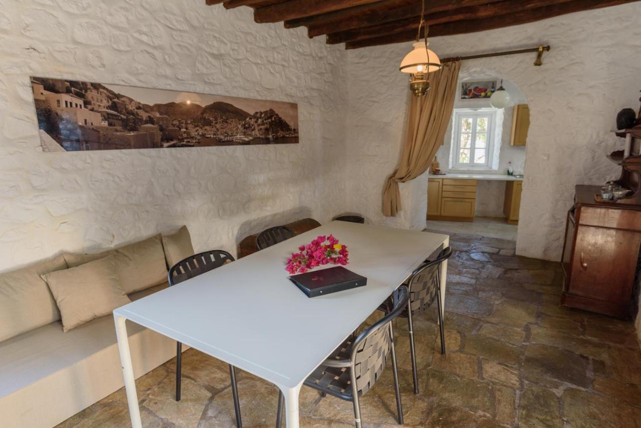 Vita Real Estate Hydra  Bagian luar foto
